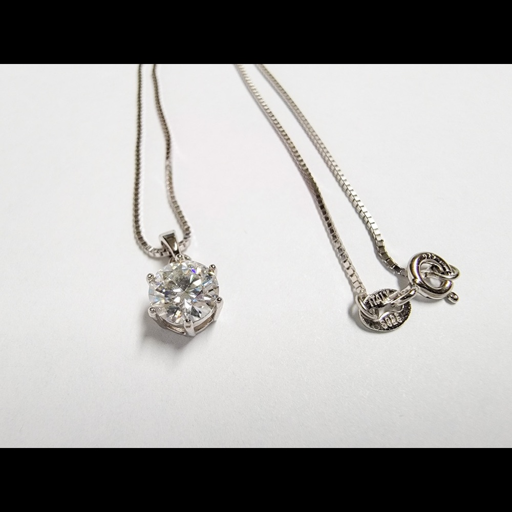 Sterling Silver Solitaire 1CT Moissanite Pendant Necklace